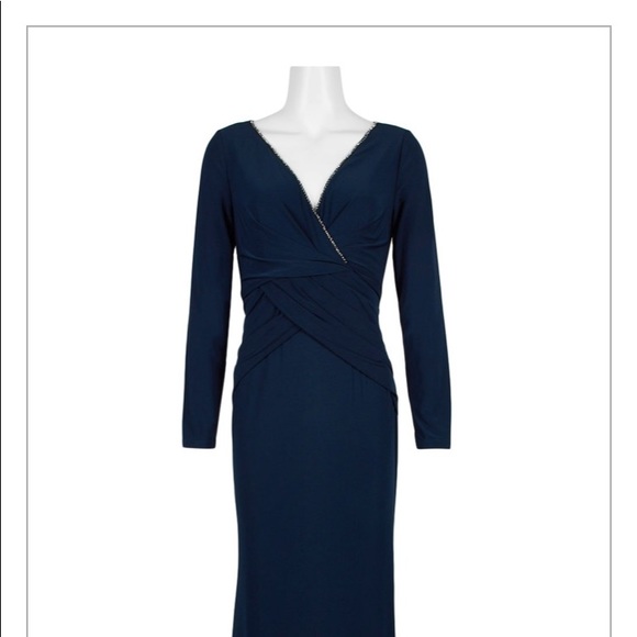 🎉🎉Host Pick🎉🎉Adrianna Papell Gown - Picture 2 of 9